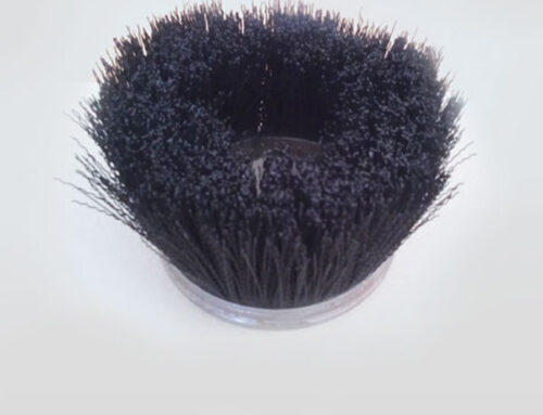 Strip brush in cup shape