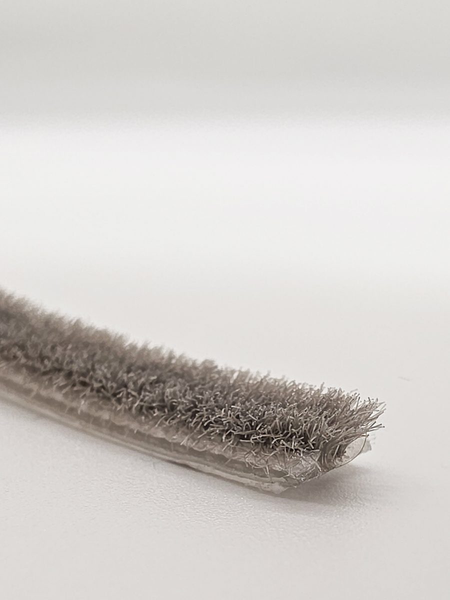 Joint brosse